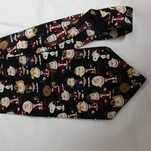 Peanuts Christmas neck tie